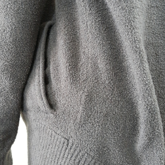 Barefoot Dreams Bamboo Chic Lite XS/S Sweater - Picture 13 of 13